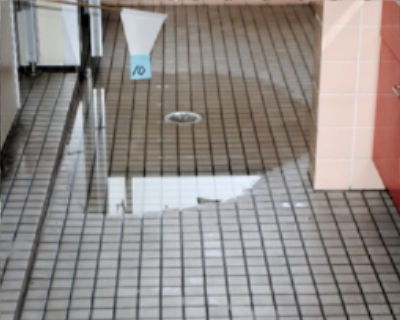 別府小　女子トイレ