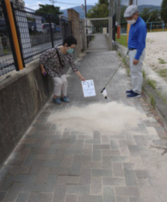 屋形原特別支援学校　運動場　通路