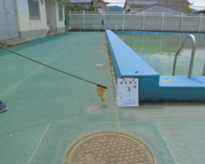 弥永西小　プールサイド