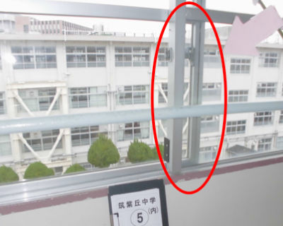 筑紫丘中学校　4階2-2前廊下