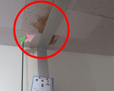 香陵小学校　２階A棟、B棟のジョイント