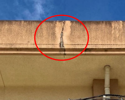 有住小学校　体育館　パラペット（数か所あり）2