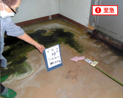 千代小学校　4階屋上出入口２