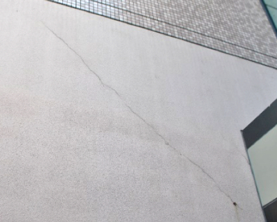 福岡市西区体育館　玄関横かべ