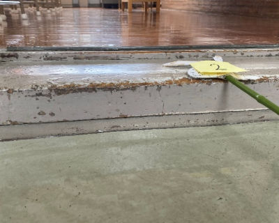 西福岡中学校　全教室　入口