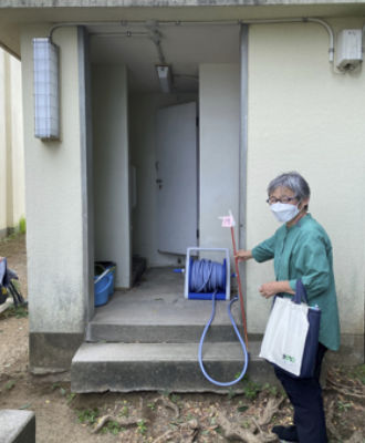 西福岡中学校　外トイレ