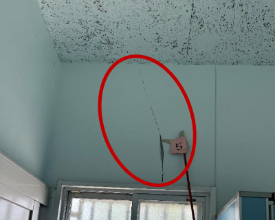 脇山小・プール内 女子トイレ