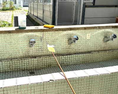 高取中学校・保健室前手洗い場