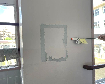 友泉中学校・2Ｆ 図書室前廊下