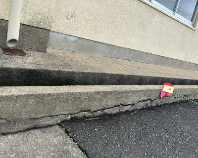 長尾小学校・PTA会議室西側