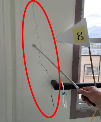 堤小学校・3－2前 廊下