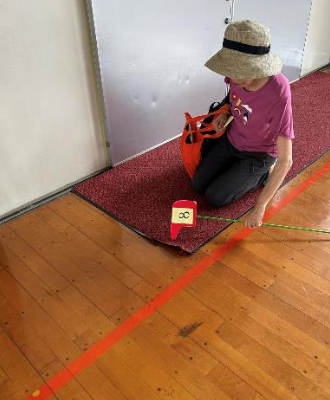 堤小学校・トイレ前マット