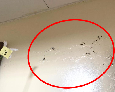 脇山小・図書室前 廊下