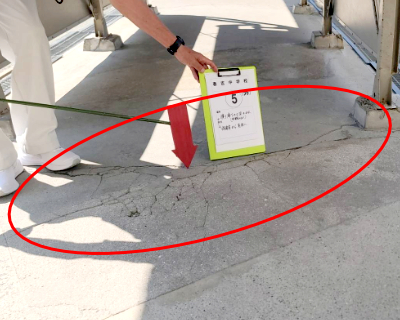 春吉中学校・保健室から南棟への渡り廊下