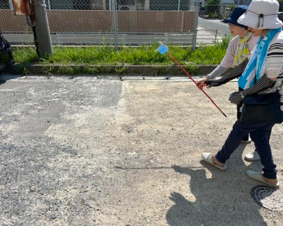 野芥小学校・体育館横出入口（裏門）　通路